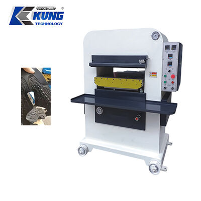 leer het in reliëf maken machine