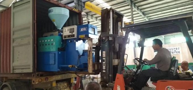 6 de Injectie van postenpvc het Vormen Veelkleurige Automatisch van de Schoenmachine 6